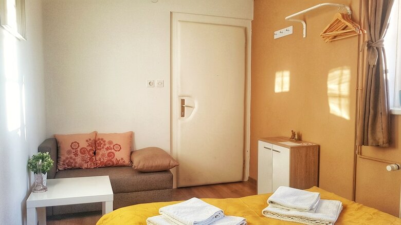 Hostal B&B Vila Teslova