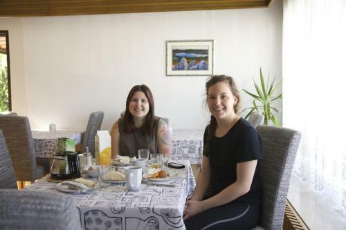Bed & Breakfast Alparti Mini Hotel