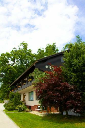 Bed & Breakfast Alparti Mini Hotel
