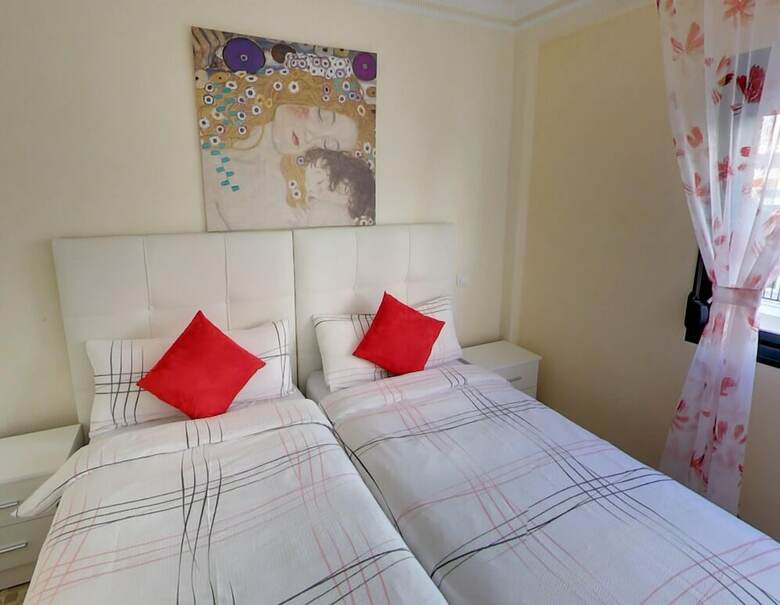 Apartamento Hof Van Holland Carihuela