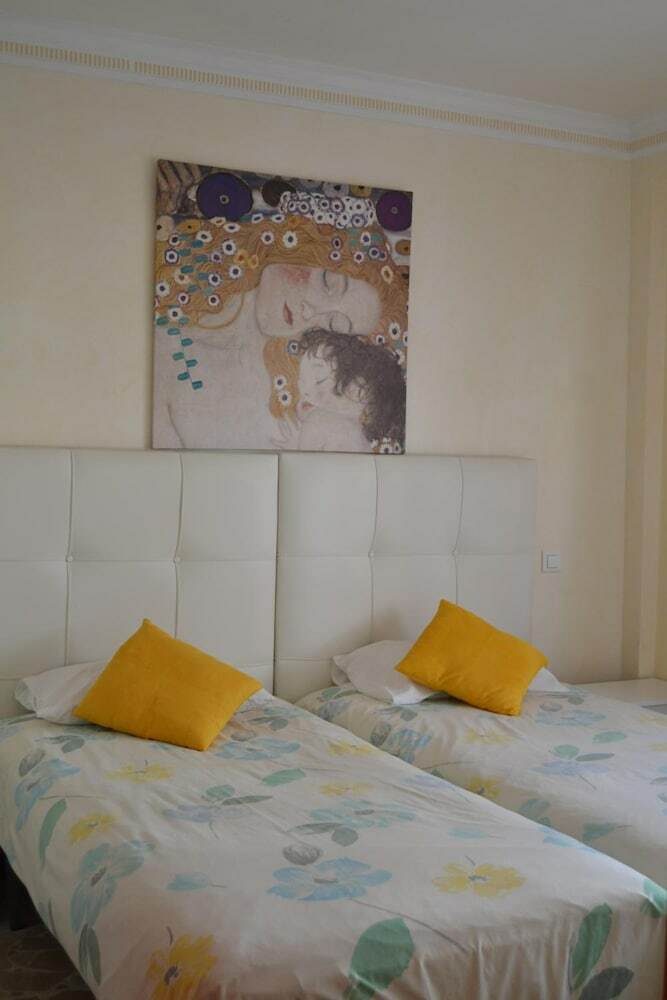 Apartamento Hof Van Holland Carihuela