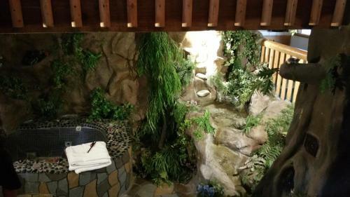 Hotel Castle Wood Theme Cottages- Couples Only