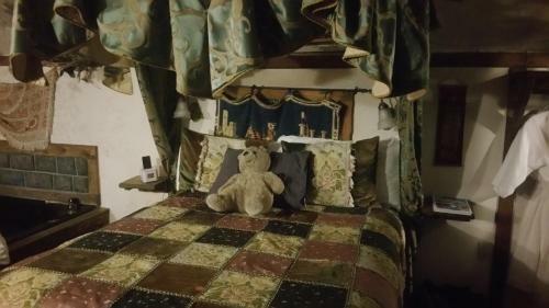 Hotel Castle Wood Theme Cottages- Couples Only
