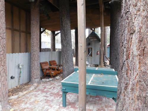 Hotel Castle Wood Theme Cottages- Couples Only