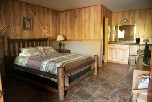 Motel Forest Hill Lodge & Cabins