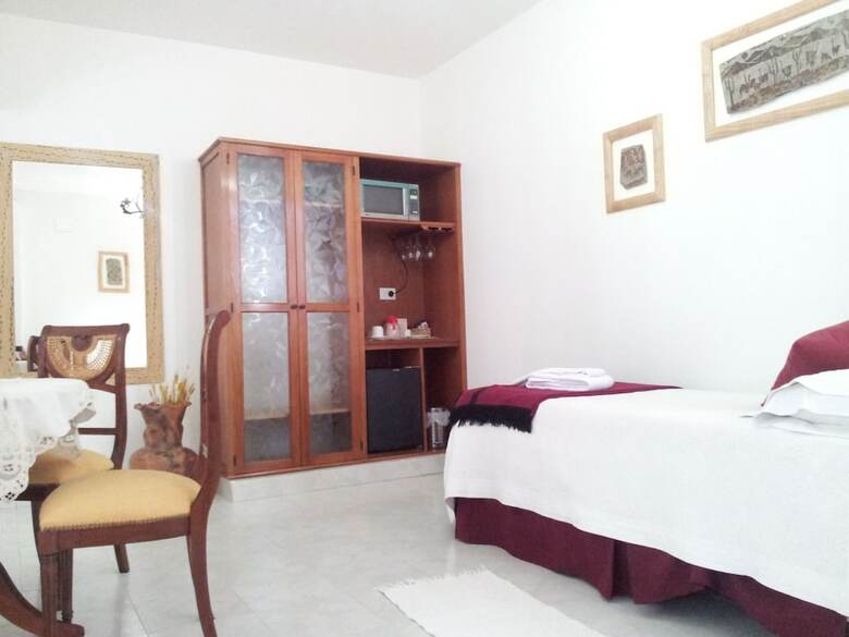 Hostal Portal Del Santo