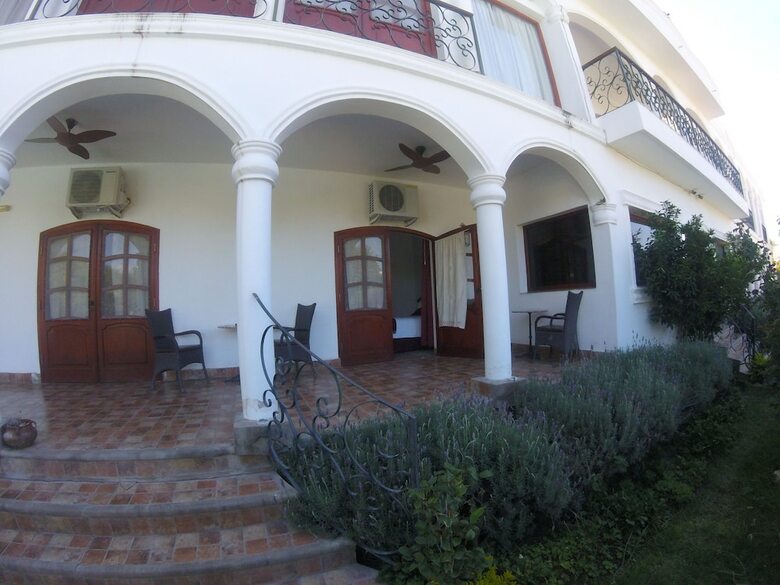 Hostal Portal Del Santo