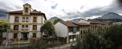 Hotel Olajauregi