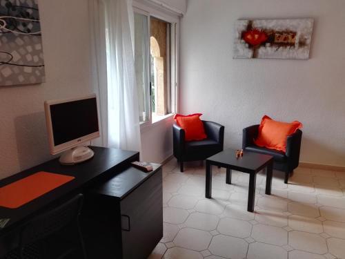 Hostal Innate Active Hotel
