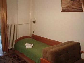 Nil Pol Apartments
