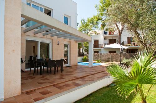 Villa Ferrera Select B