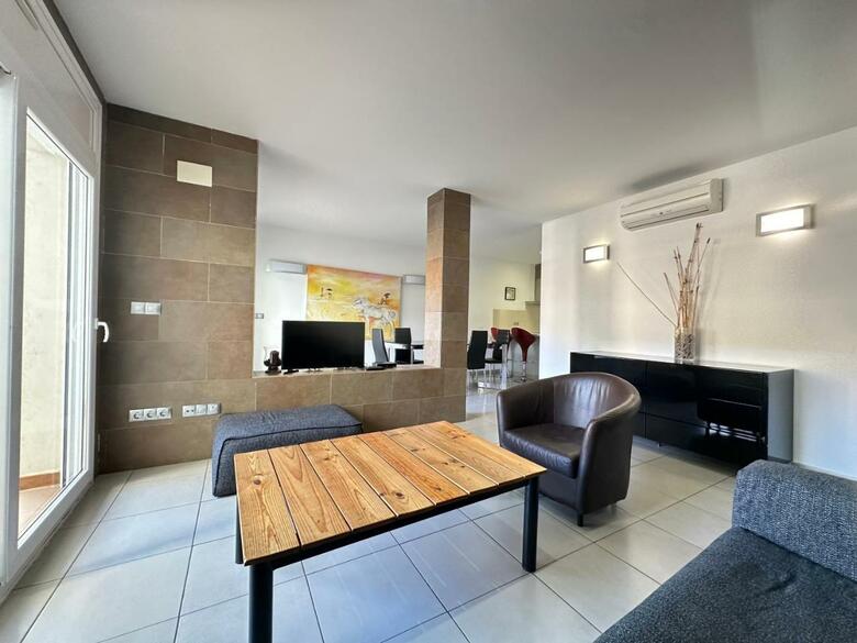 Agi Drugstore Apartments