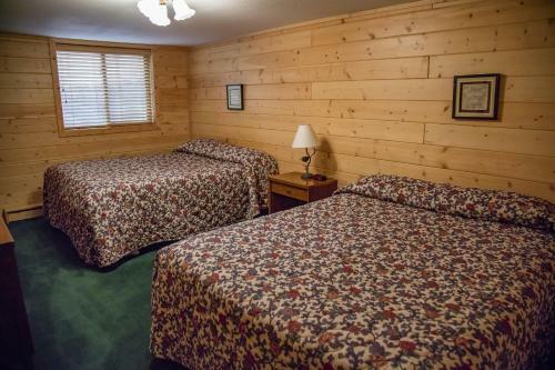 Lodge Amberwood