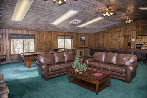 Lodge Amberwood