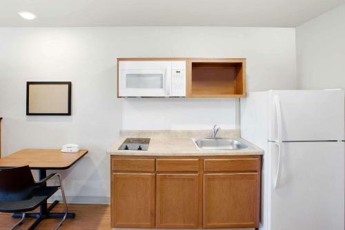 Hotel Woodspring Suites Lafayette