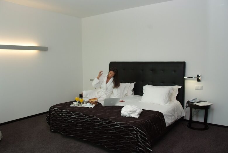 Axis Viana - Business And Spa Hotel