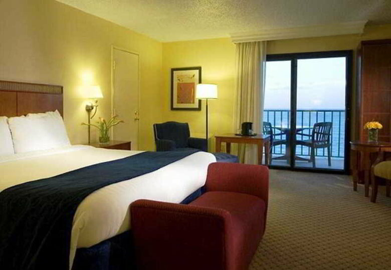 Hotel Courtyard By Marriott