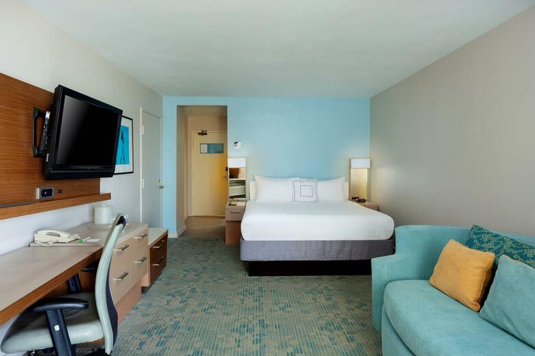 Hotel Courtyard By Marriott