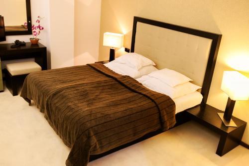 Hotel A-story