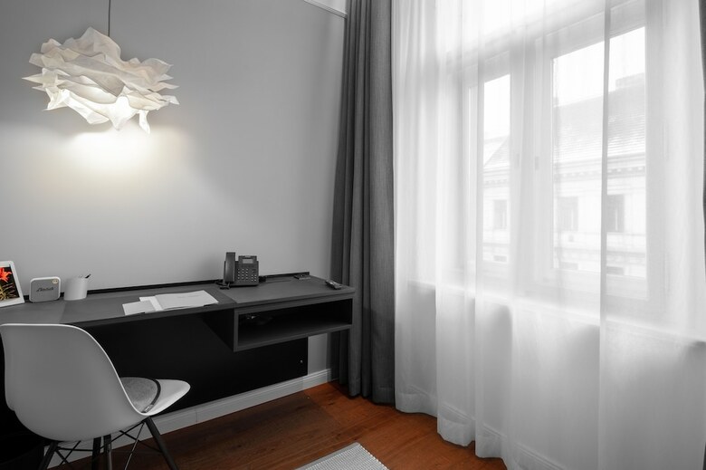 Ea Hotel M�nes