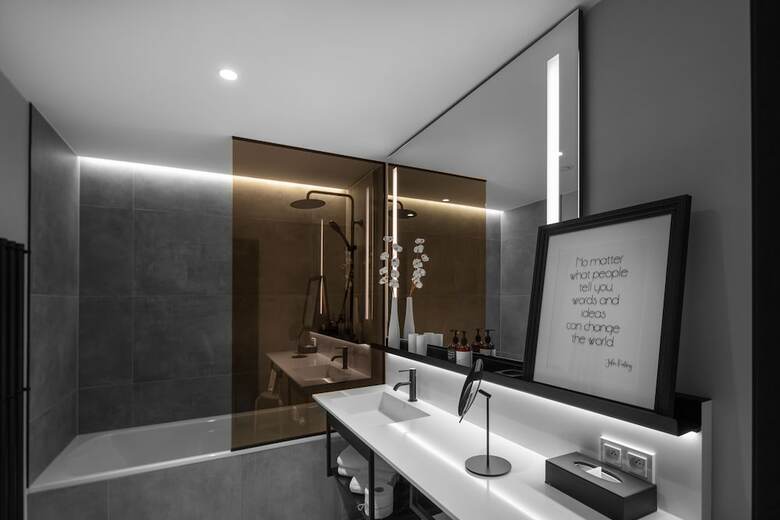 Ea Hotel M�nes