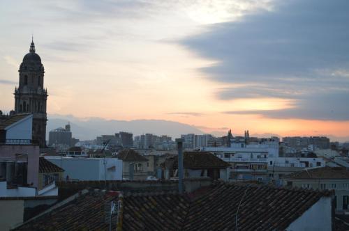 Alcazaba Premium Hostel