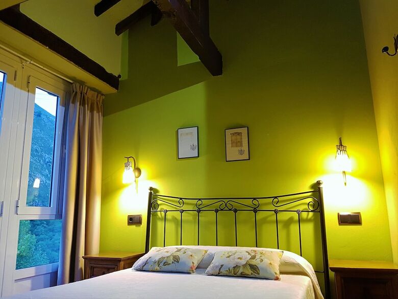 Agroturismo La Casona De Sames