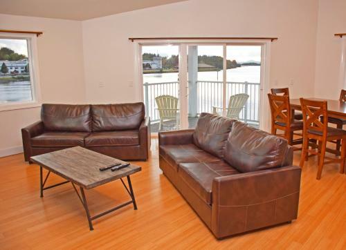 Hotel Longliner Lodge And Suites