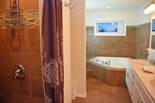 Hotel Longliner Lodge And Suites