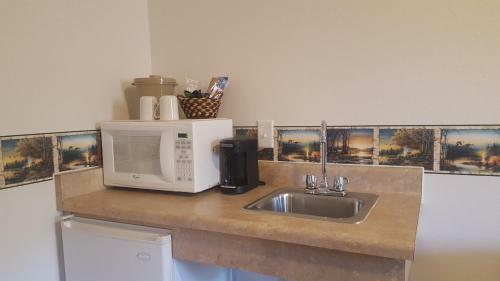 Hotel Longliner Lodge And Suites