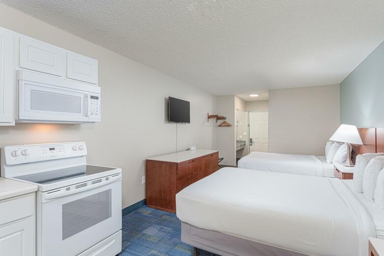 Hotel Bikini Beach Resort