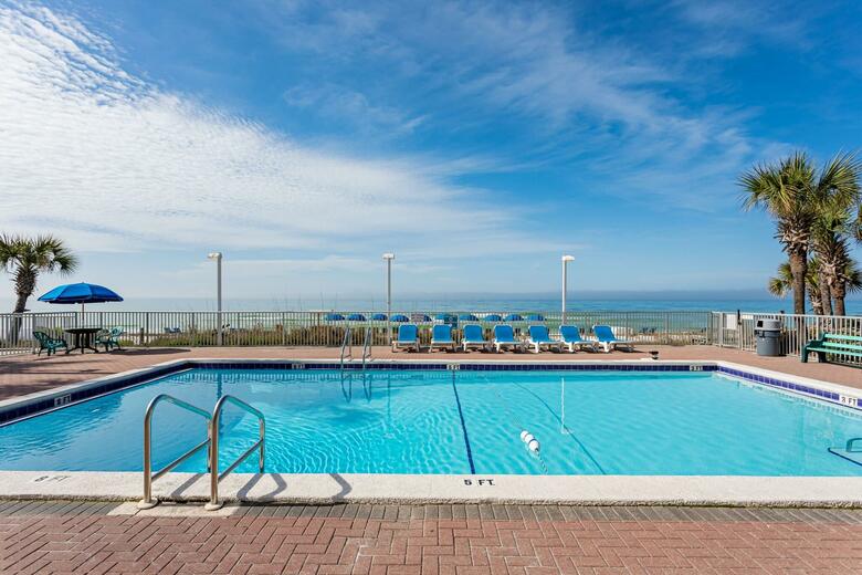 Hotel Bikini Beach Resort