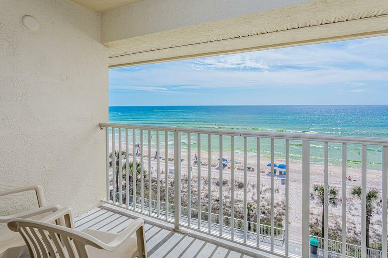 Hotel Bikini Beach Resort
