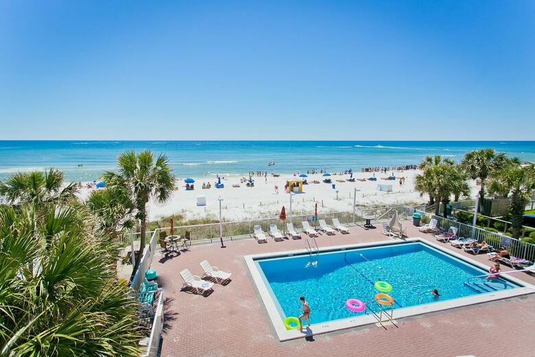 Hotel Bikini Beach Resort