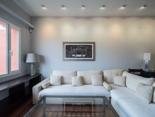 Aqsevilla Apartments