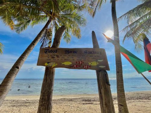 Hotel Coco Grove Beach Resort, Siquijor Island