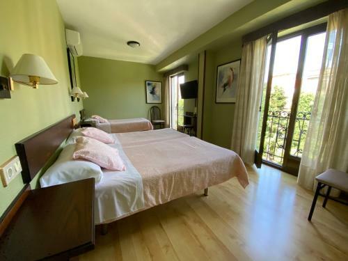 Hostal Concejo