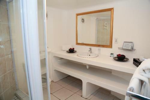 Misty Waves Boutique Hotel