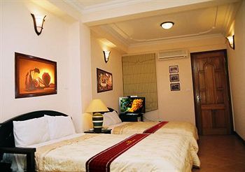 Holiday Gold Hotel