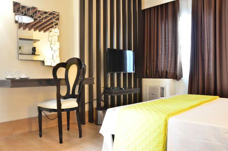 Apartamentos Oriental Zen Suites