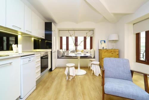 Plaza Redonda Apartments