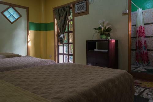Hotel Stefanie Grace Paradise Inn