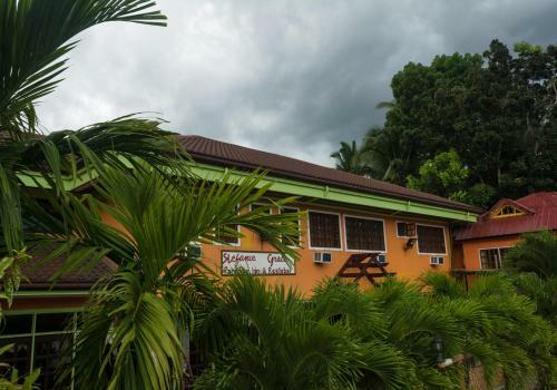Hotel Stefanie Grace Paradise Inn