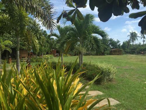 Villa Bahay Kubo At Emerald Playa