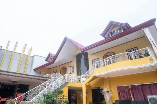 Sunny Point Hotel