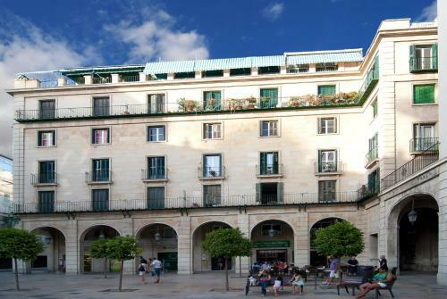 Quo I Plaza Del Ayuntamiento Apartament