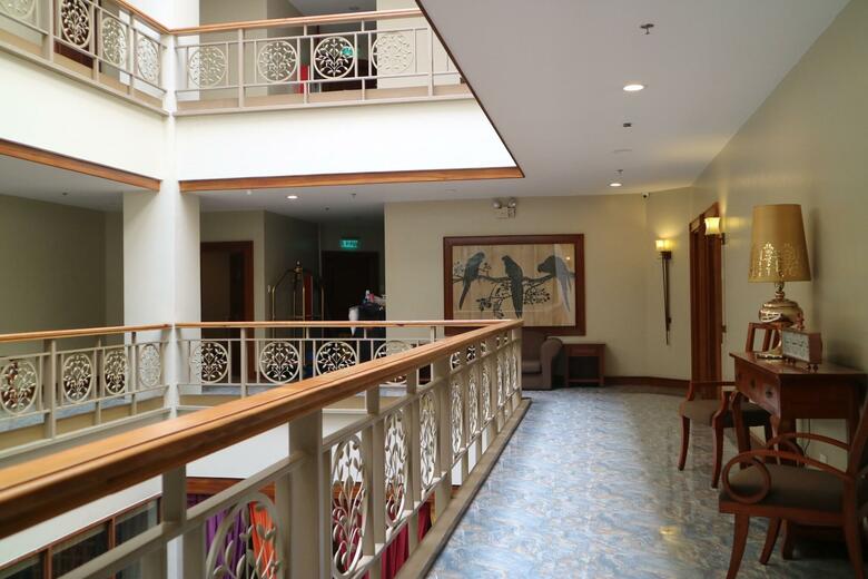 Paragon Hotel And Suites