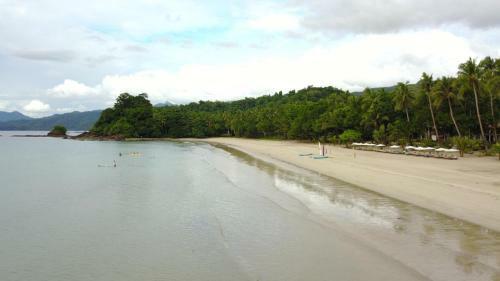 Hotel Daluyon Beach And Mountain Resort