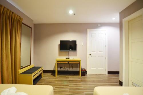 The Windy Ridge Hotel Manila