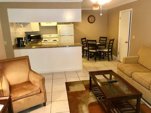 Hotel Island Cay At Clearwater Beach